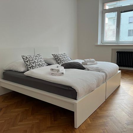 Soukromy Pokoj V Tripokojovem Byte - Private Room In Three Room Flat Бърно Екстериор снимка